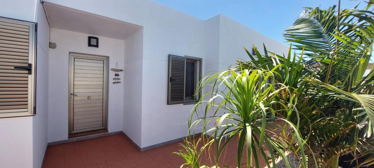 Villa Del Corazon Salinas Golf Caleta De Fuste Exterior photo